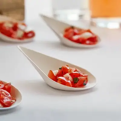 Łyżka na ramen z trzciny cukrowej finger food przykłady2.webp