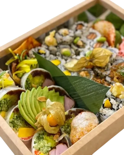 Pudełko papierowe na sushi 30x22x5cm kraft-srebrne+sushi (1).webp