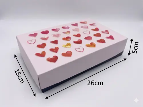 Pudełko papierowe na sushi z wkładką na romantyczny wieczór 26x15x5cm z wymiarami.webp